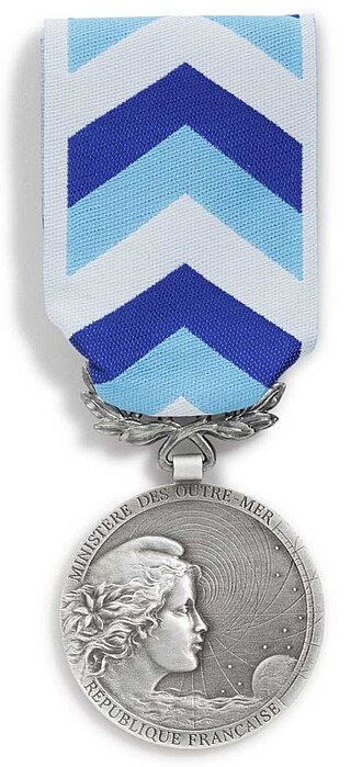 Médaille d'honneur de l'Engagement ultramarin échelon - Argent